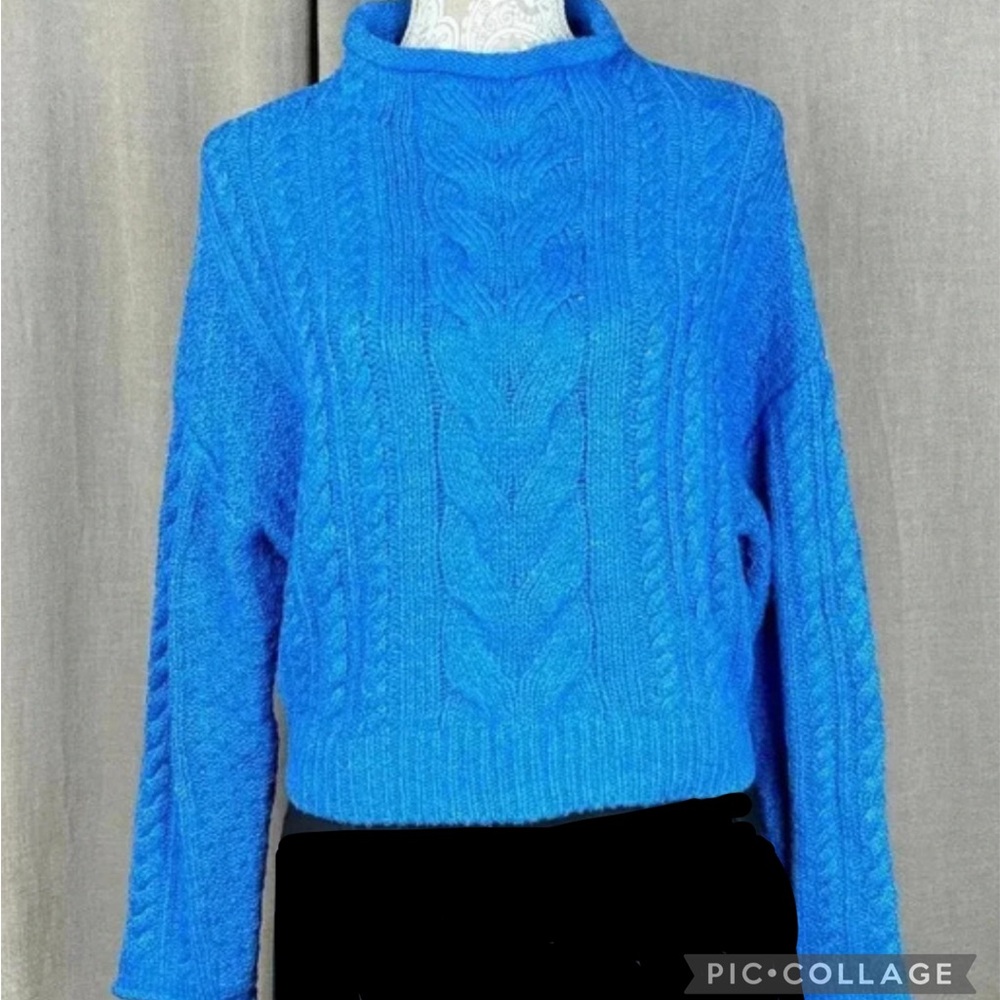 Pilcro Bright Blue Cable Knit Cropped Sweater - Picture 3 of 4